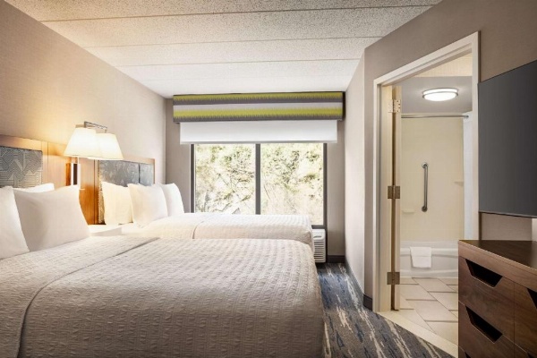 Hampton Inn By Hilton Shelton image 13