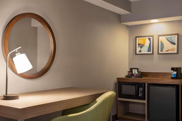 Hampton Inn By Hilton Shelton image 15