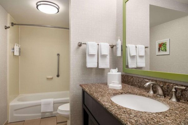 Hampton Inn By Hilton Shelton image 17