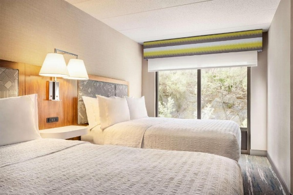 Hampton Inn By Hilton Shelton image 21