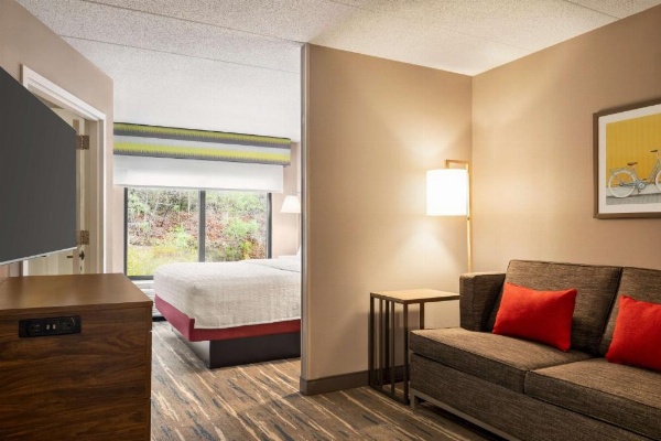 Hampton Inn By Hilton Shelton image 25